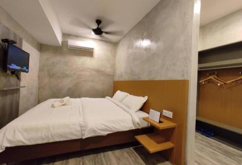 스탠다드 룸 킹사이즈 침대, Rick Resort Teluk Intan