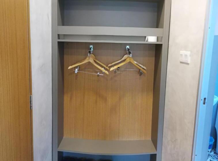اتاق سوپریور سه تخته, Rick Resort Teluk Intan