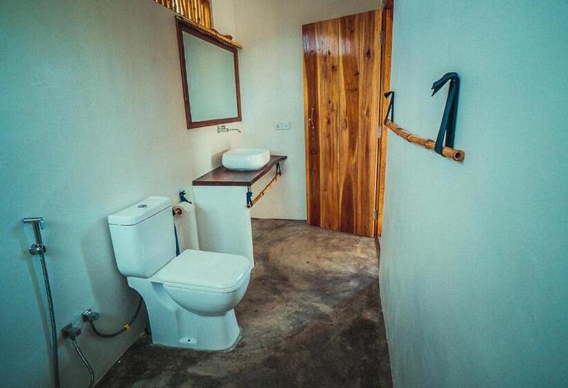 Номер Стандарт Вид на Море с Балконом, Whisky Point Resort