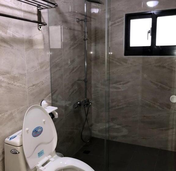 سوییت خانوادگی, Warm B&b
