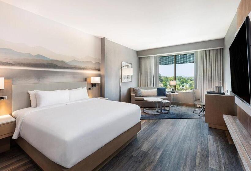 스탠다드 룸 킹사이즈 침대, Courtyard By Marriott Los Angeles Monterey Park