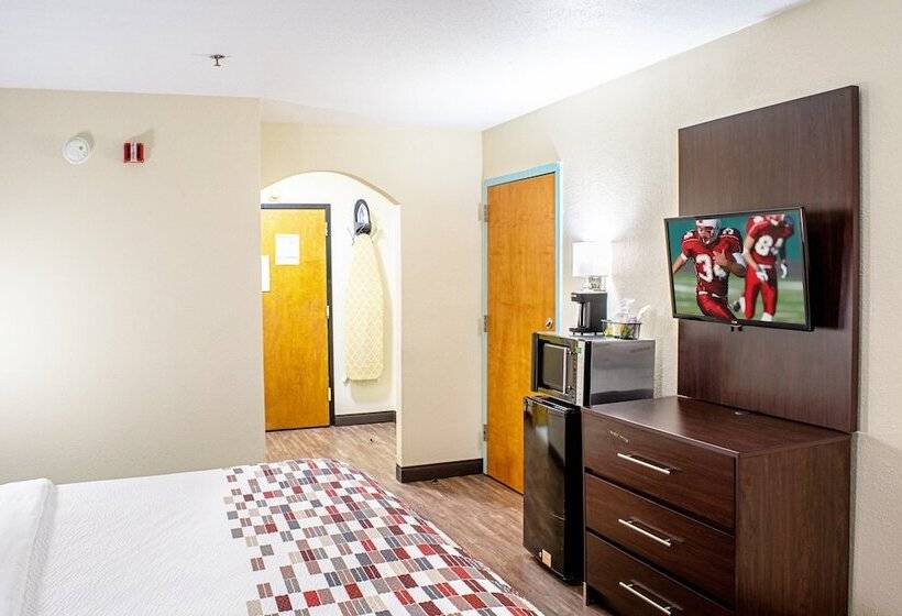 Номер Deluxe, Red Roof Inn & Suites Middletown  Franklin