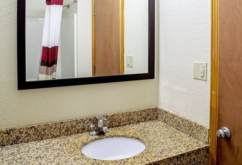 Номер Deluxe, Red Roof Inn & Suites Middletown  Franklin