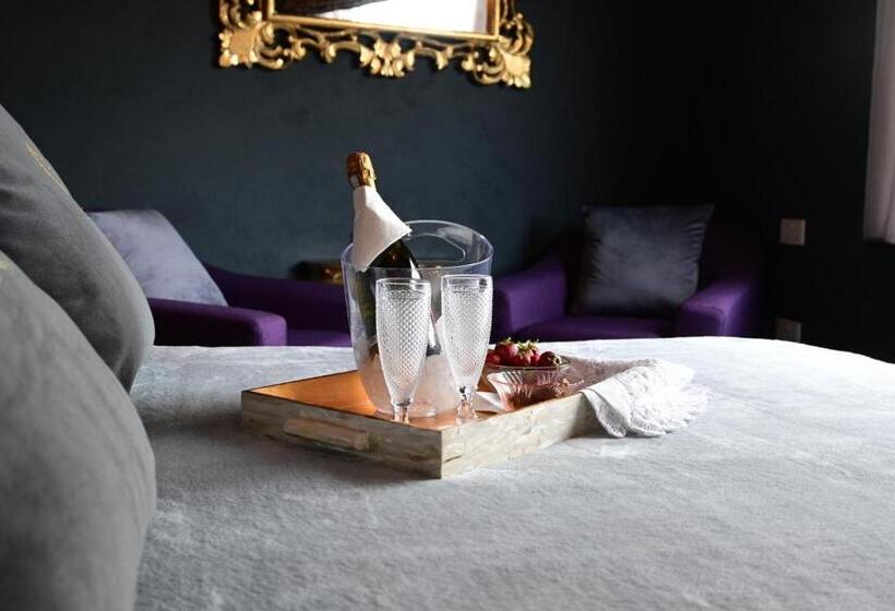 Suite with Terrace, Julina Boutique Living