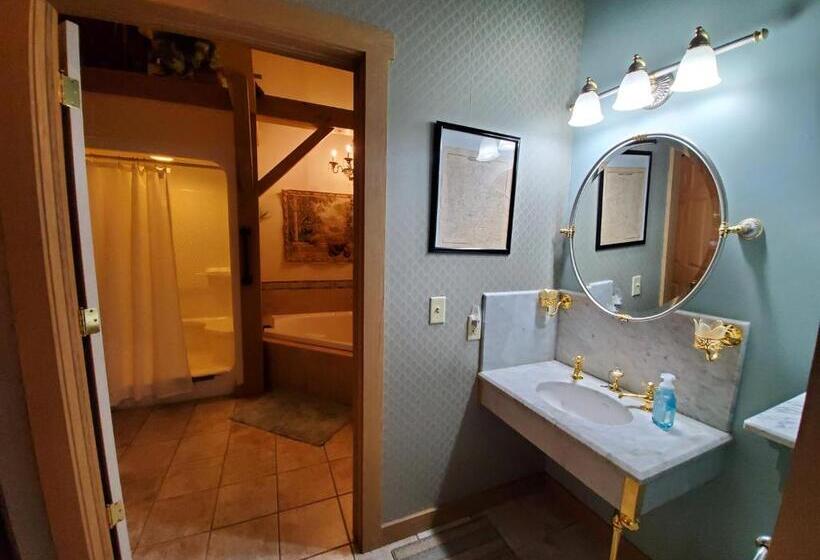 Люкс с Балконом, The Barn Inn Bed And Breakfast