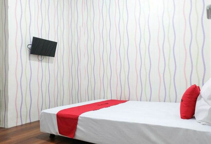 Номер Economy, Reddoorz Near Ahmad Yani Airport 3