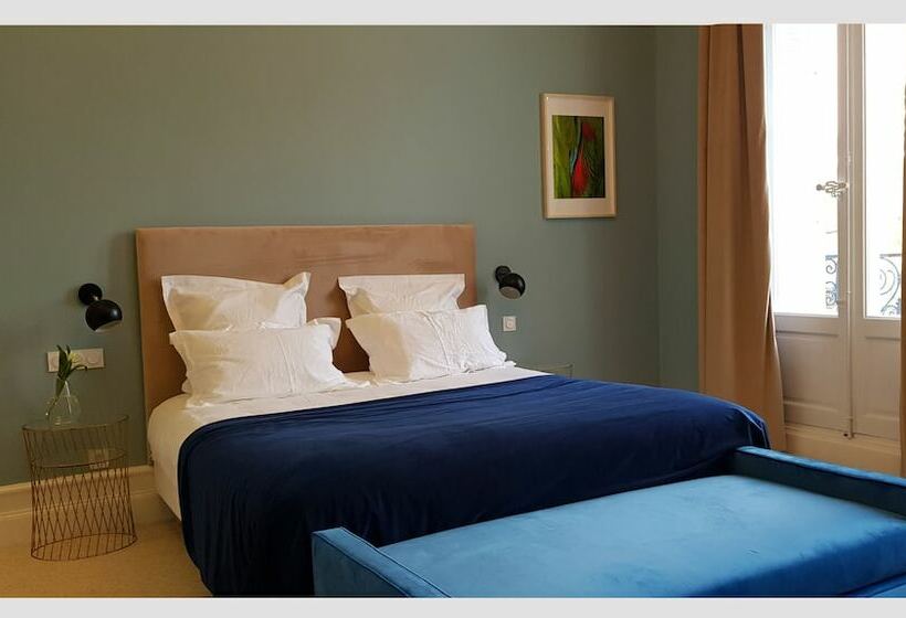 اتاق استاندارد, De L'anglais, Guesthouse