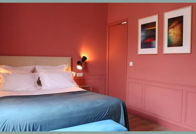 اتاق استاندارد, De L'anglais, Guesthouse