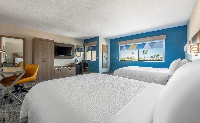 Номер Стандарт, Holiday Inn Express San Diego South   National City, An Ihg