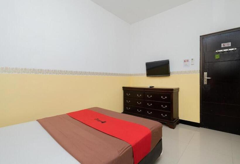 Номер Стандарт, Reddoorz Near Taman Krida Budaya Malang