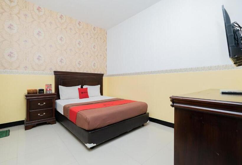 Номер Стандарт, Reddoorz Near Taman Krida Budaya Malang