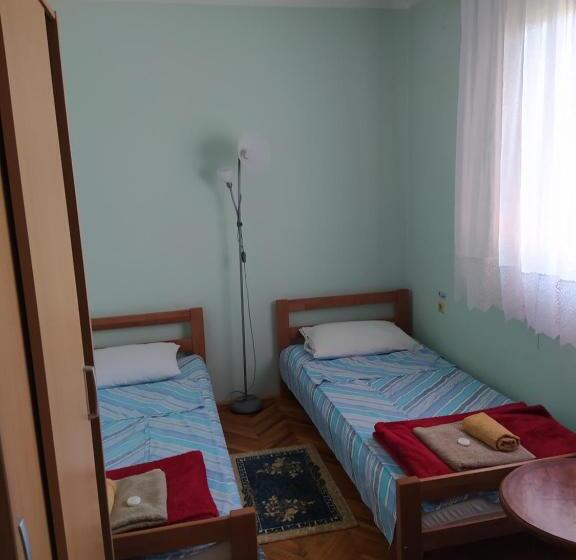 اتاق استاندارد با سرویس بهداشتی مشترک, Apartment & Rooms Aleksandar