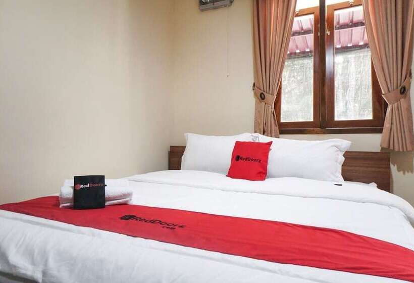Номер Стандарт, Reddoorz Syariah Near Exit Tol Malang
