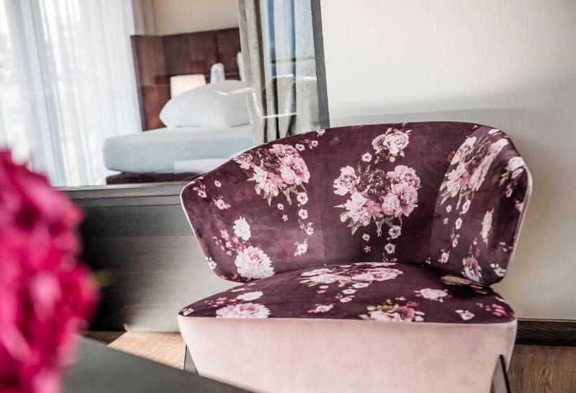 Люкс Адаптированный для Инвалидов, Prunner Luxury Suites   Adults Only