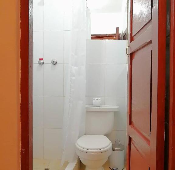 חדר סטנדרט יחיד, International Hostels