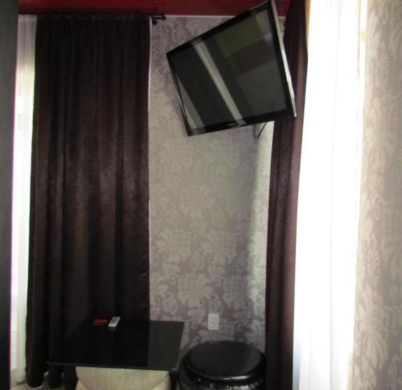 스위트 도시 전망, Guest House Khan