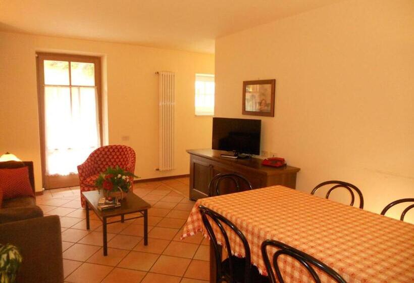 דירה בת חדר שינה 1 עם מרפסת, Residence Villa Avisio