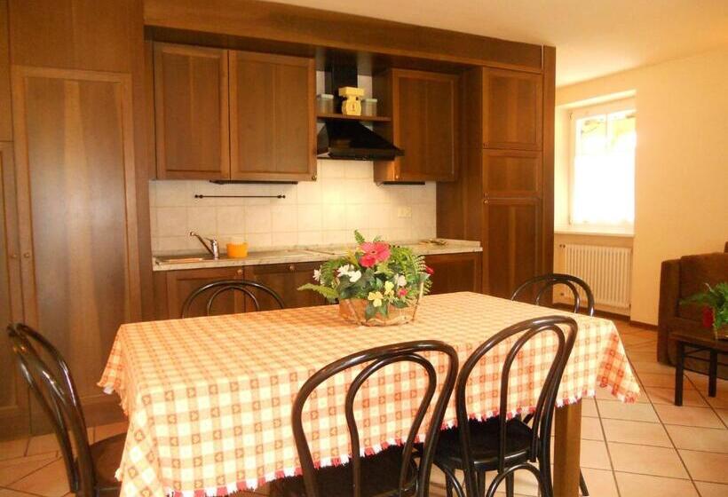 דירת שני חדרים עם מרפת, Residence Villa Avisio
