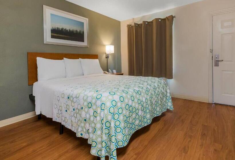 Студия Стандарт, Hometowne Studios By Red Roof Orlando   Ucf Area