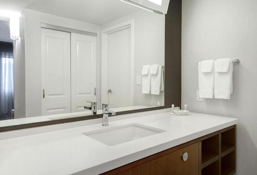 Номер Стандарт, Courtyard By Marriott State College