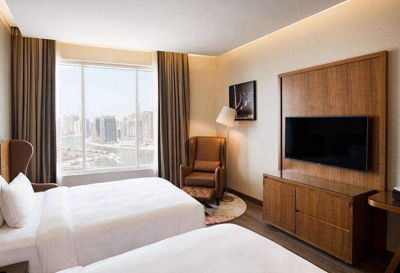 Номер Стандарт, Radisson Blu Hotel, Dubai Canal View