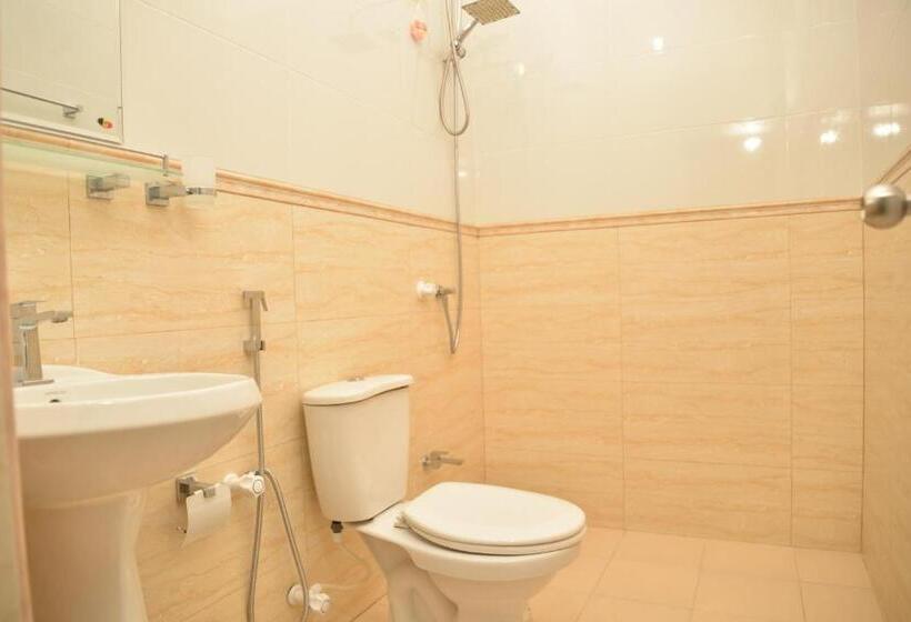اتاق لوکس, Moodhumaa Inn