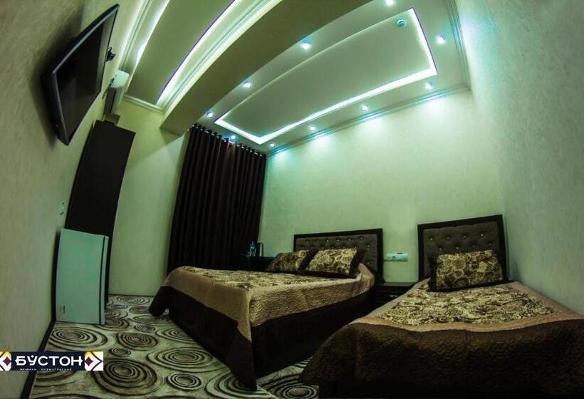 اتاق استاندارد سه نفره, Buston