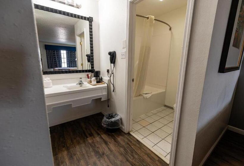 Номер Стандарт, American Inn & Suites Russellville