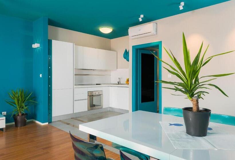 آپارتمان 2 خوابه با چشم‌انداز دریا, Apartments Villa Azzurra Bol