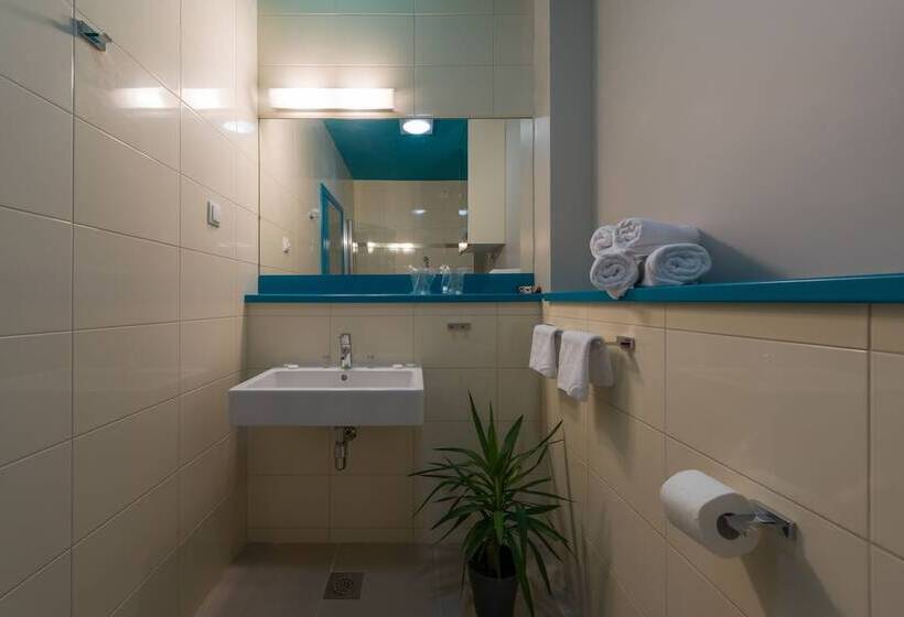 آپارتمان 2 خوابه با چشم‌انداز دریا, Apartments Villa Azzurra Bol