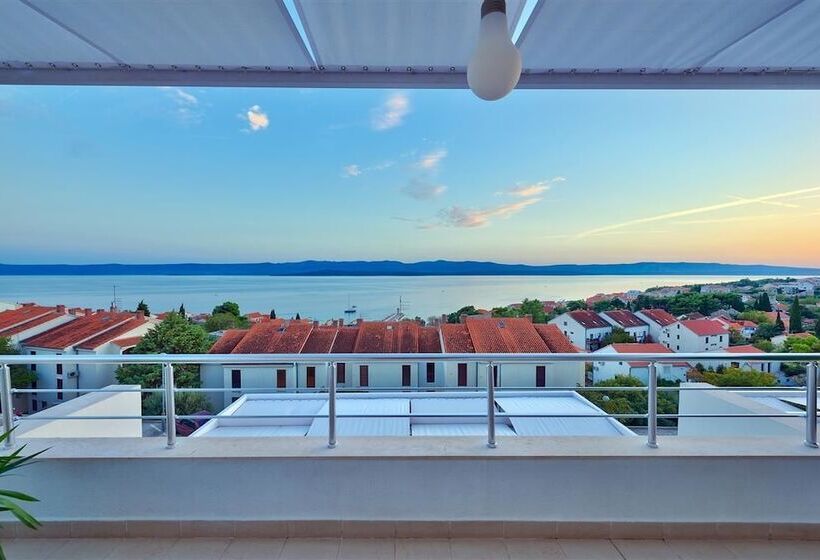 2 Bedroom Deluxe Apartment Sea View, Apartments Villa Azzurra Bol