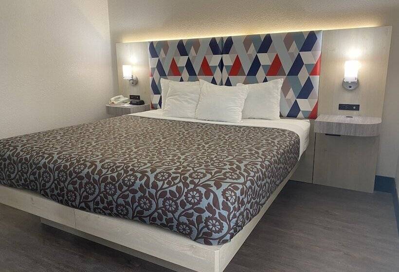 Люкс, Days Inn & Suites By Wyndham Peachtree Corners Norcross