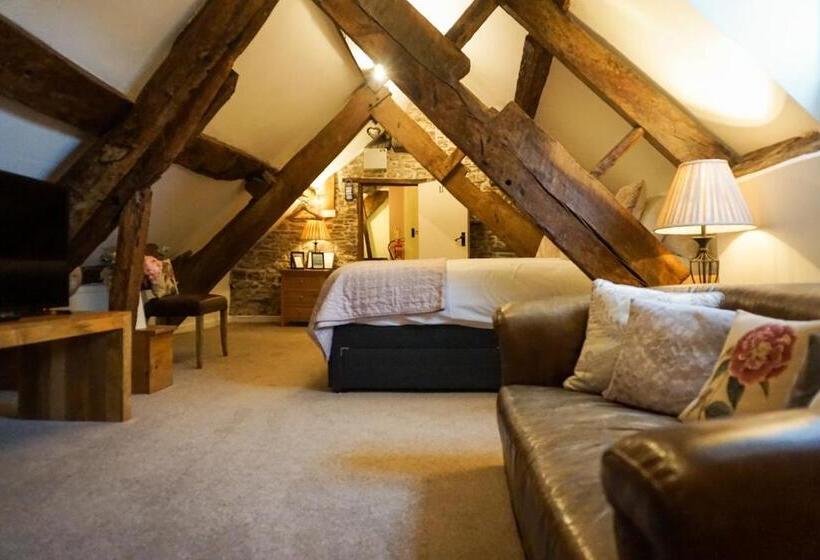 Стандартный Номер Кровать Кинг, Kings Arms