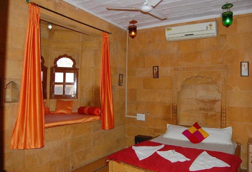 디럭스 룸, Pol Haveli Jaisalmer