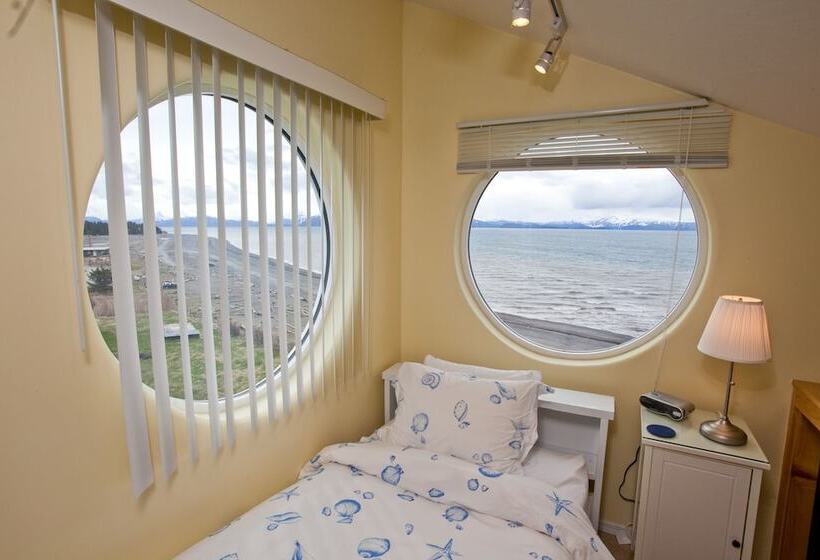 标准间, Driftwood Inn