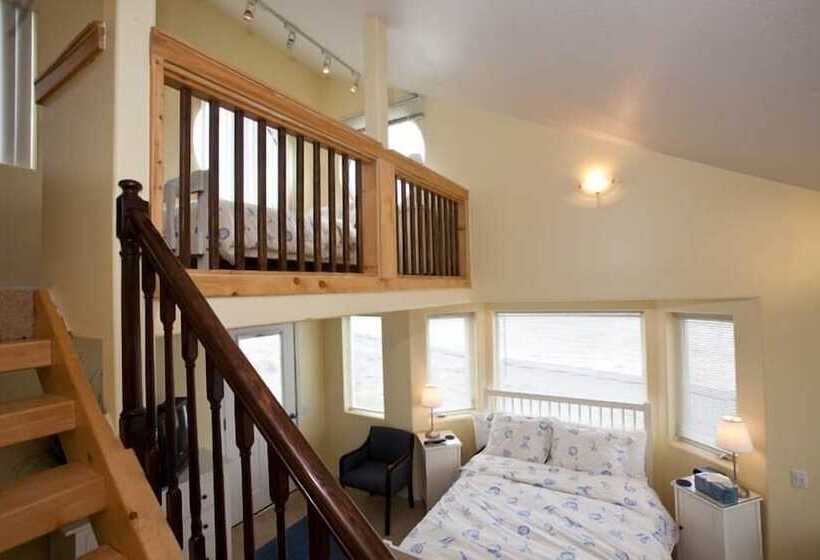 标准间, Driftwood Inn