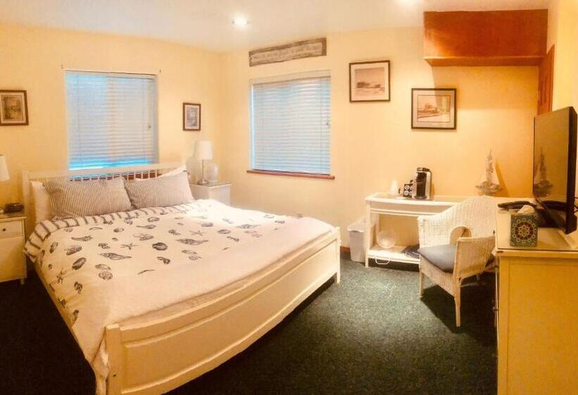 一楼标准间, Driftwood Inn