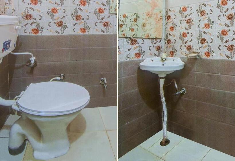 اتاق کلاسیک سه تخته, Spot On Mangalam Guest House