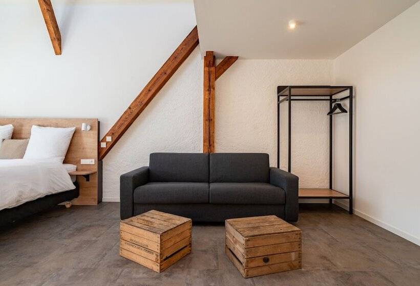 Номер Стандарт, Coucou Hotel & Kuckucks Stube