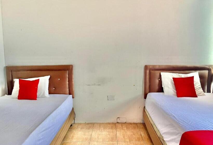 Номер Deluxe, Reddoorz @ Jalan Sei Mencirim Medan