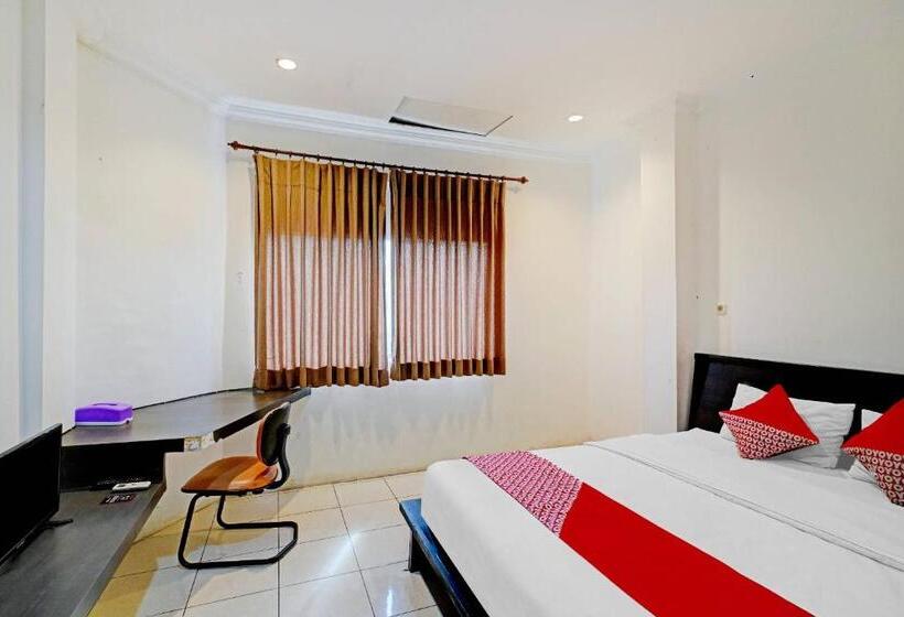 Номер Deluxe, Reddoorz @ Jalan Sei Mencirim Medan
