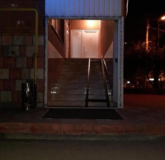 اتاق لوکس, хостел готель колізей