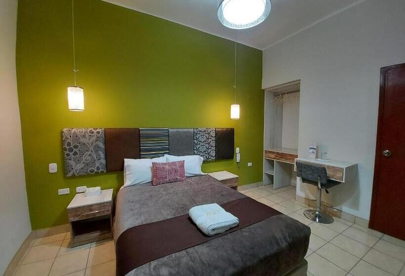 Номер Стандарт, Hostal Atenea