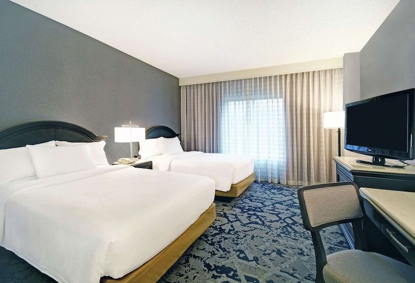 جناح, Embassy Suites Charleston