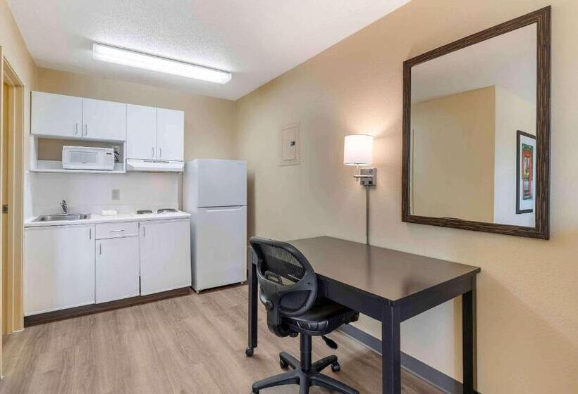 Студия Стандарт, Extended Stay America Suites   St Louis   Westport   E Lackland Rd