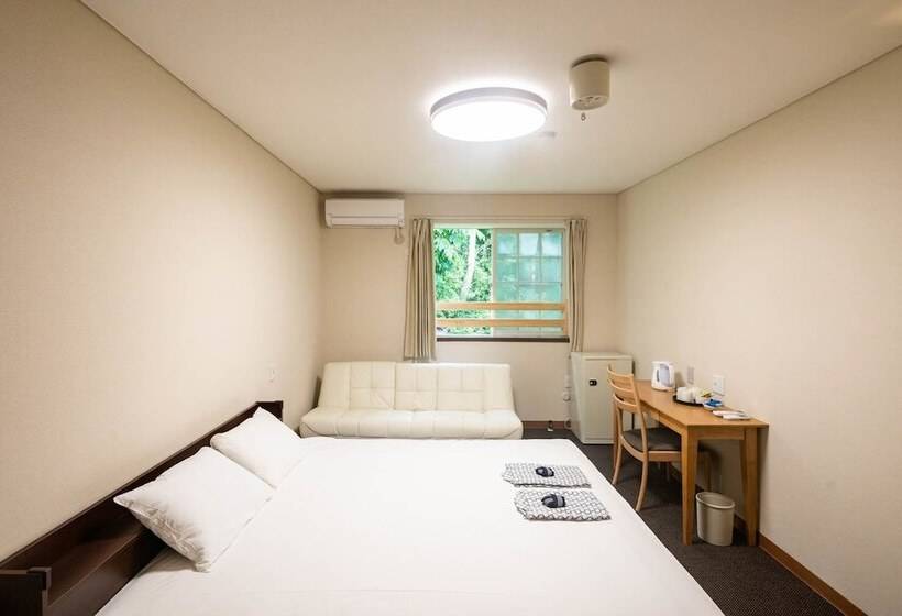 Номер Стандарт Трехместный, Fujiyama Inn Conifer