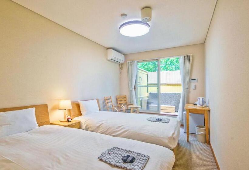 Номер Стандарт с Балконом, Fujiyama Inn Conifer