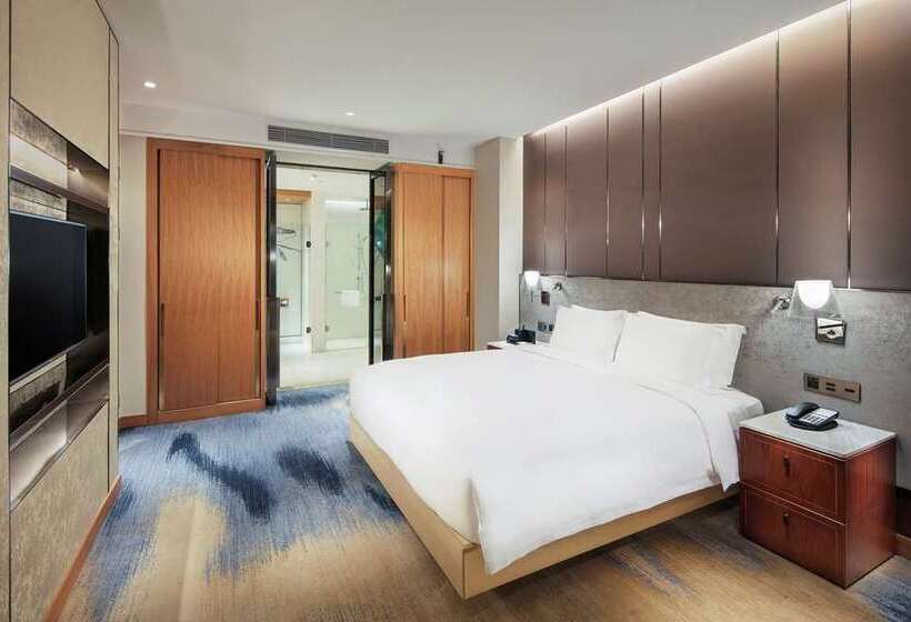 Люкс Deluxe Кровать Кинг, Conrad Hangzhou Tonglu