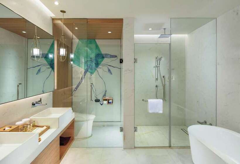 Люкс Deluxe Кровать Кинг, Conrad Hangzhou Tonglu