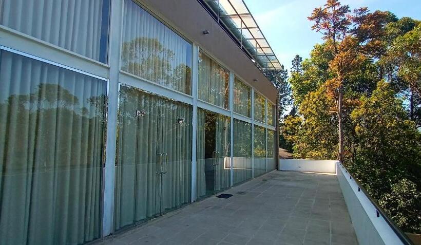 سوییت خانوادگی, Lilara Hills   Diyatalawa